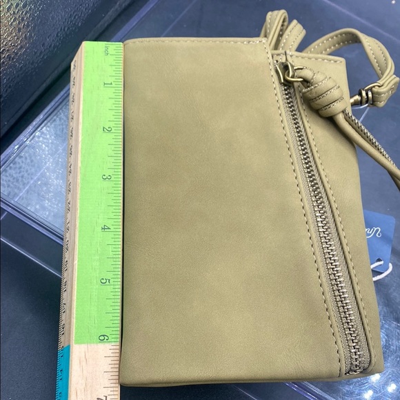 Universal Thread Women's Green Crossbody Bag - Brand New!!!! - Picture 6 of 6